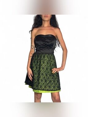 Y2K Black & Green Strapless Satin Dress W Lace Overlay by Alyn Paige